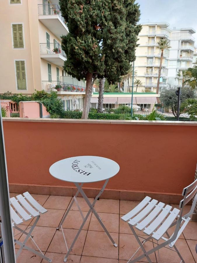 Sanremo Seaside Studio Bagian luar foto