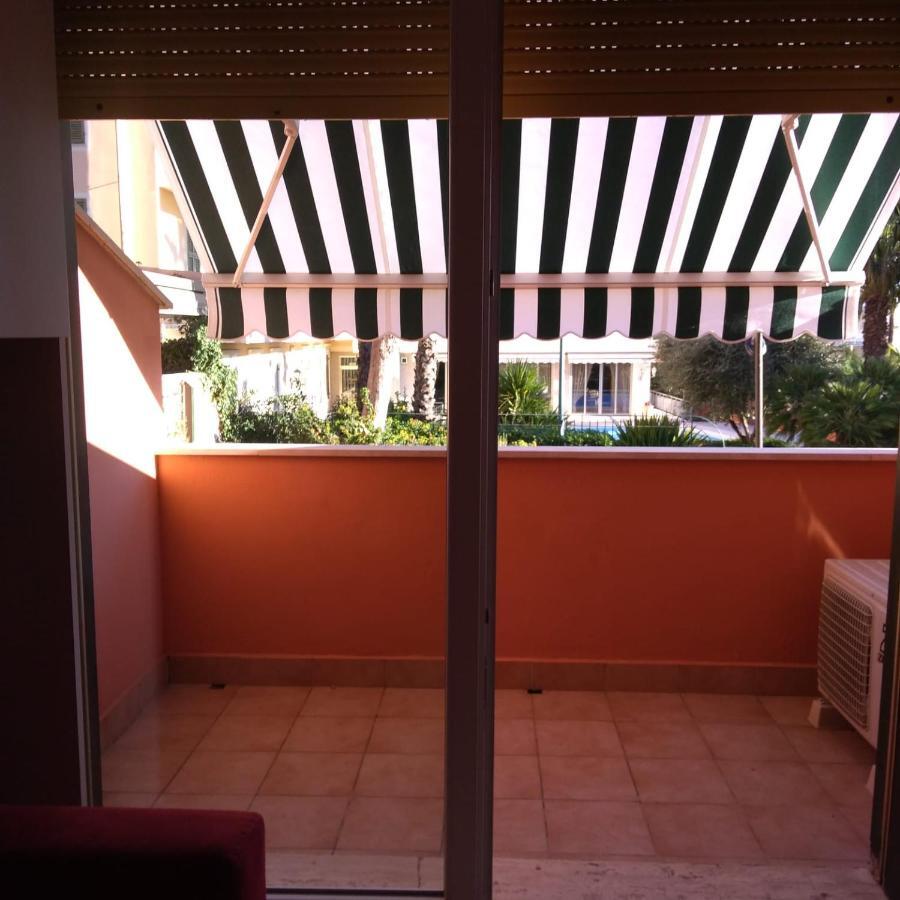 Sanremo Seaside Studio Bagian luar foto